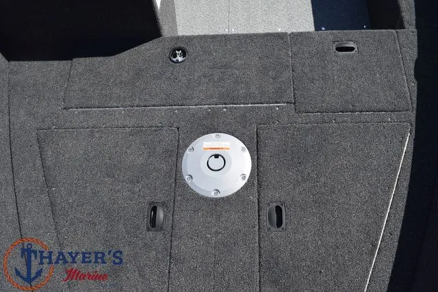 Slide: The Image of Lund 1650 Angler SS 2026 - 13