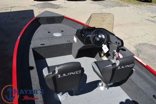 Slide: The Image of Lund 1650 Angler SS 2026 - 8