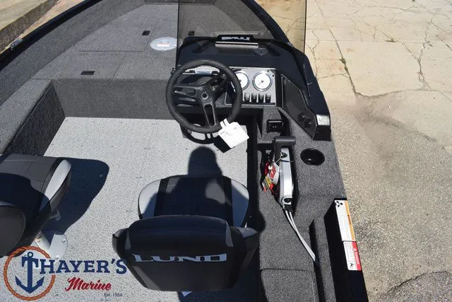 Slide: The Image of Lund 1650 Angler SS 2026 - 11