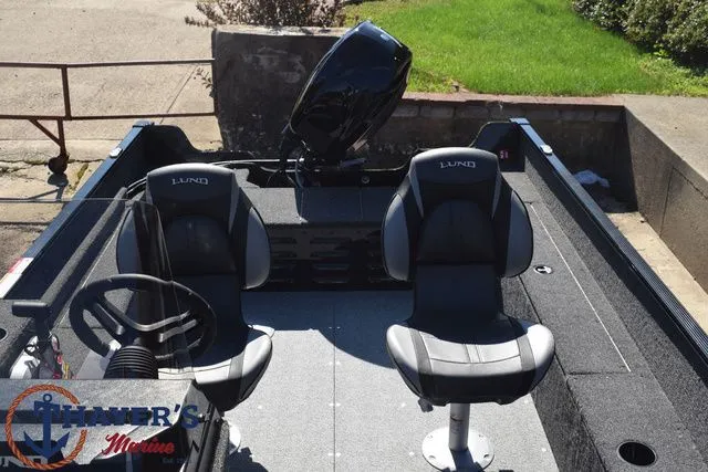 Slide: The Image of Lund 1650 Angler SS 2026 - 13