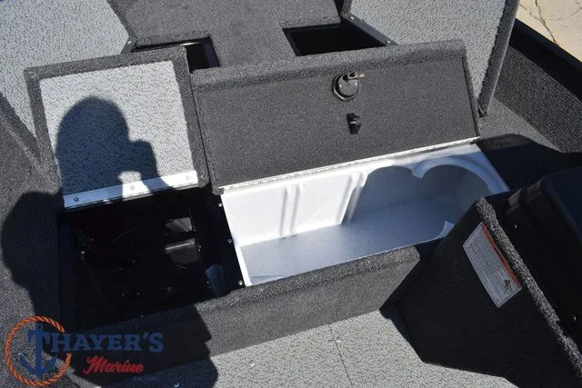 Slide: The Image of Lund 1650 Angler SS 2026 - 15