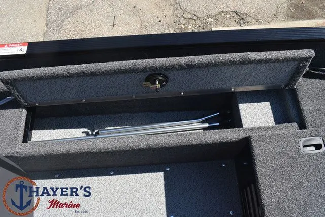 Slide: The Image of Lund 1650 Angler SS 2026 - 18