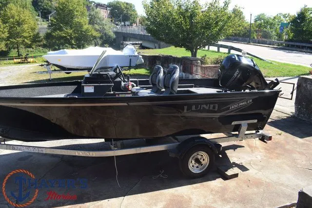 Slide: The Image of Lund 1650 Angler SS 2026 - 20