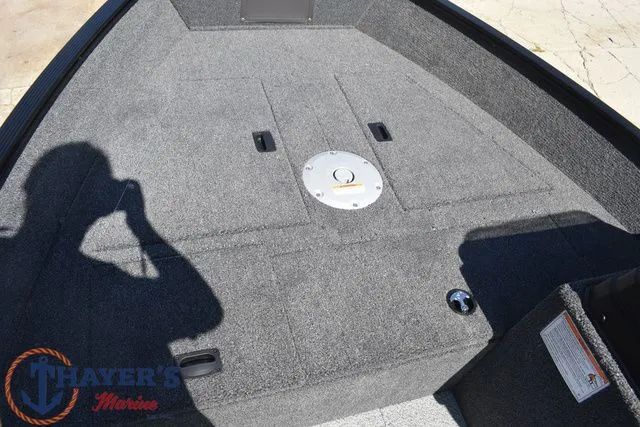 Slide: The Image of Lund 1650 Angler SS 2026 - 24