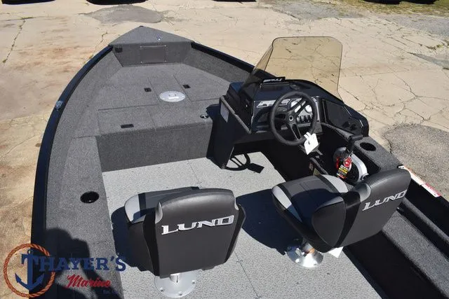 Slide: The Image of Lund 1650 Angler SS 2026 - 9