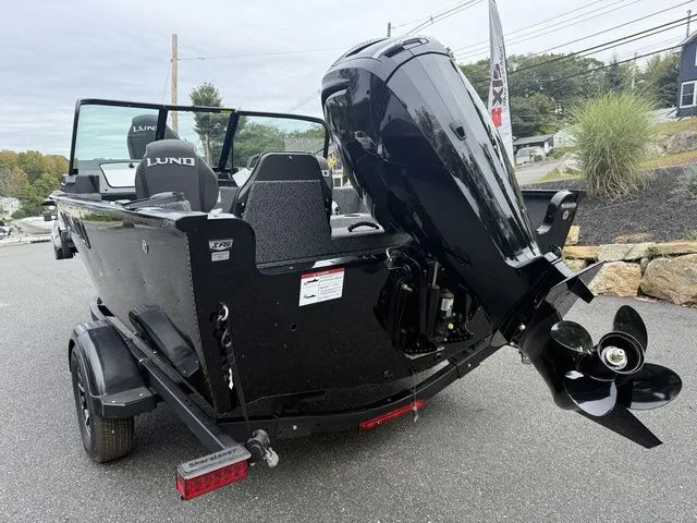 Slide: The Image of Lund 1650 Rebel SE 2026 - 11