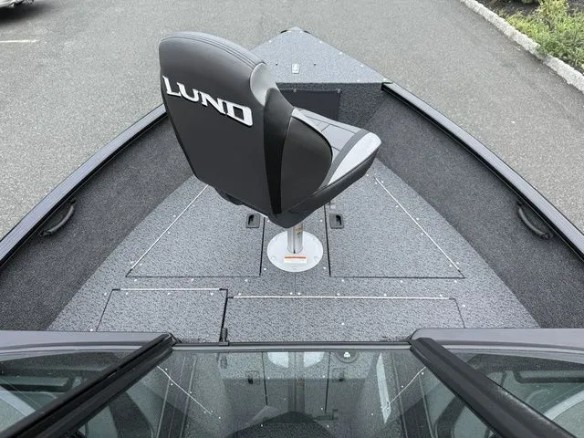 Slide: The Image of Lund 1650 Rebel SE 2026 - 13