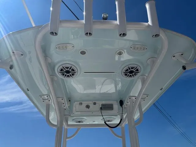 Slide: The Image of Sportsman Heritage 241 Center Console 2022 - 6