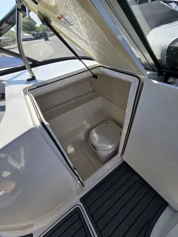 Slide: The Image of Bayliner VR6 Bowrider 2021 - 12