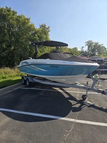 Slide: The Image of Bayliner VR6 Bowrider 2021 - 23