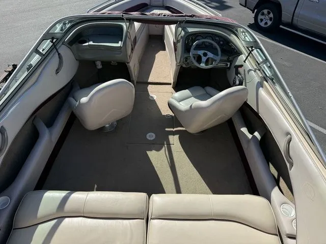 Slide: The Image of Crownline Boats 202 BR 2000 - 5