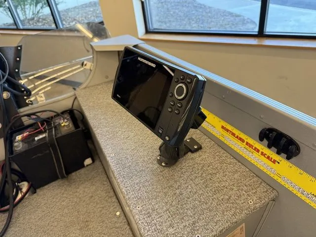 Slide: The Image of Alumacraft V14 2018 - 8