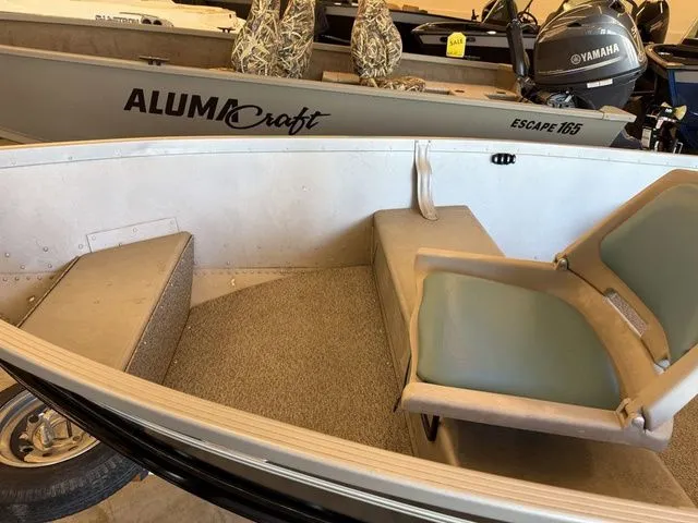 Slide: The Image of Alumacraft V14 2018 - 9