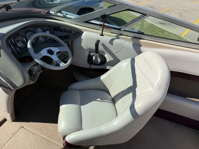 Slide: The Image of Crownline Boats 202 BR 2000 - 8