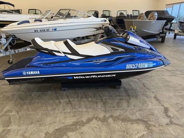 Slide: The Image of Yamaha VX Cruiser 2019 - 4