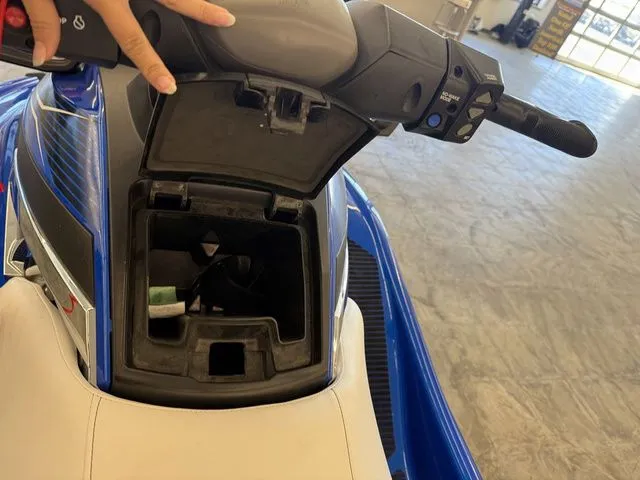 Slide: The Image of Yamaha VX Cruiser 2019 - 7