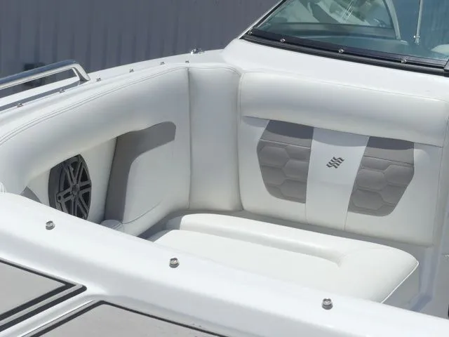 Slide: The Image of Interior of a 2021 Four Winns HD3 boat with white upholstery. - 18