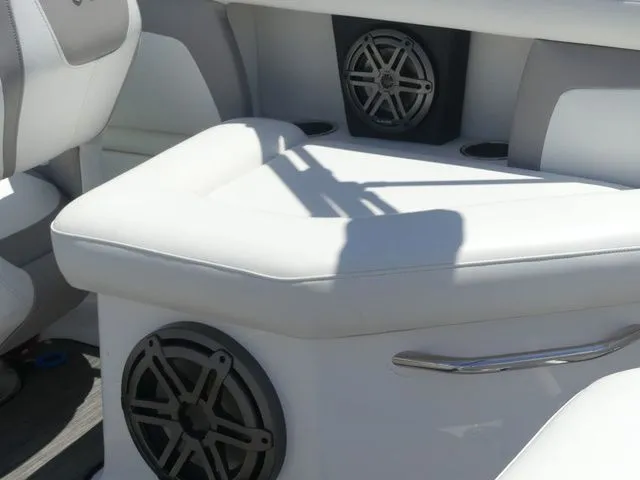Slide: The Image of Interior of a 2021 Four Winns HD3 boat with speakers. - 30
