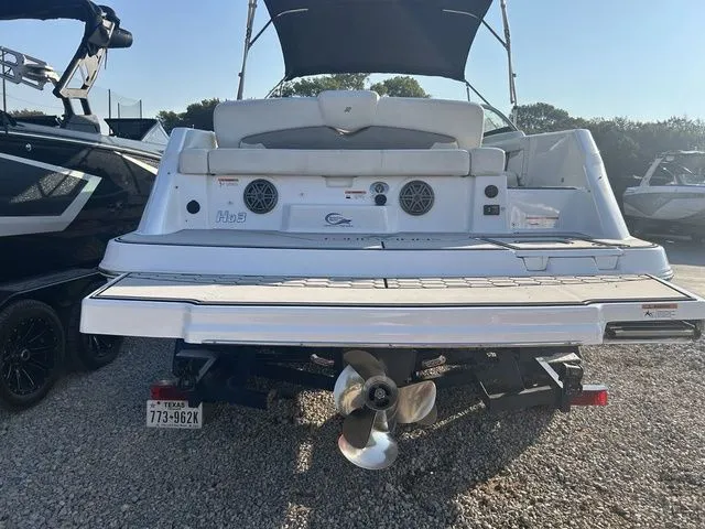 Slide: The Image of Four Winns HD3 2021 - 5