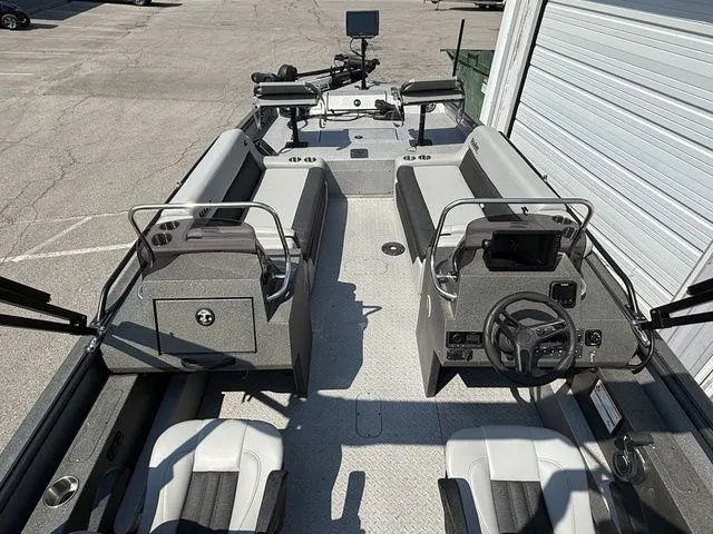 Slide: The Image of SeaArk Big Easy 2025 - 14