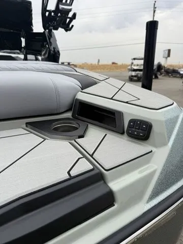 Slide: The Image of Centurion Ri230 2026 - 14