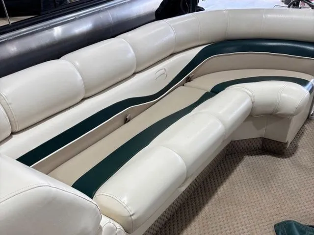 Slide: The Image of Bennington 2575RL 2002 - 17