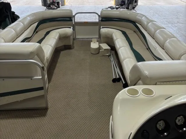 Slide: The Image of Bennington 2575RL 2002 - 20