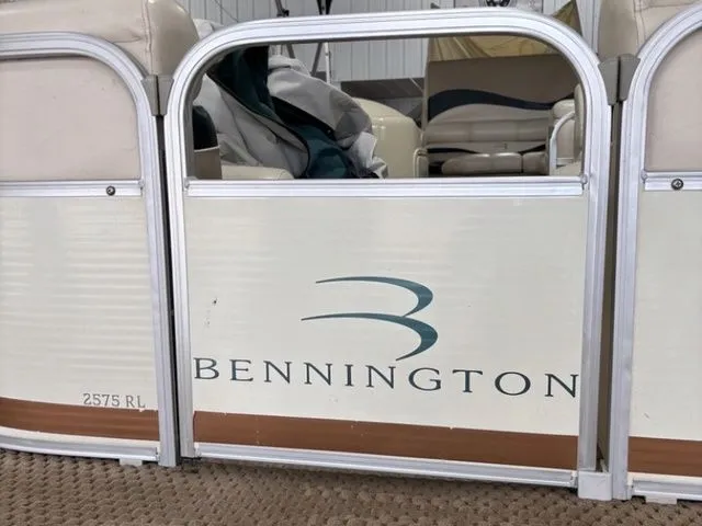 Slide: The Image of Bennington 2575RL 2002 - 5