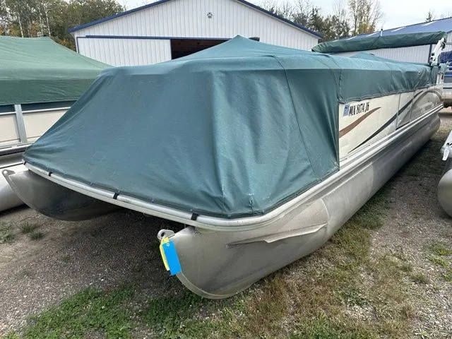 Slide: The Image of Bennington 2575RL 2002 - 6