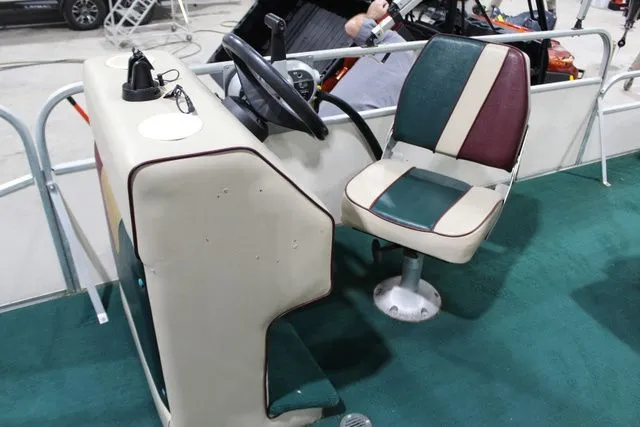 Slide: The Image of Forester Partyfish 2004 - 13