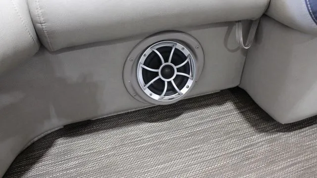 Slide: The Image of Premier 240 Alante PTX 2018 - 13