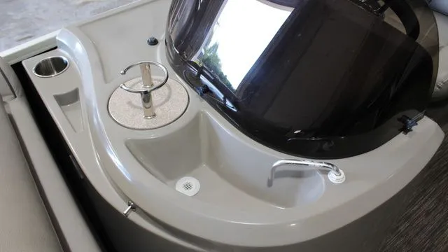 Slide: The Image of Premier 240 Alante PTX 2018 - 15