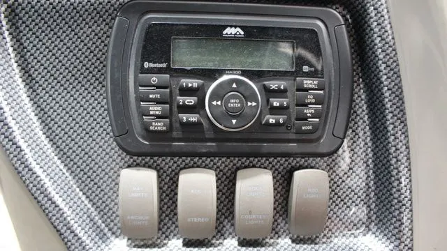 Slide: The Image of Premier 240 Alante PTX 2018 - 17