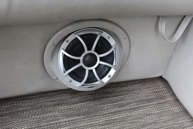 Slide: The Image of Premier 240 Alante PTX 2018 - 23