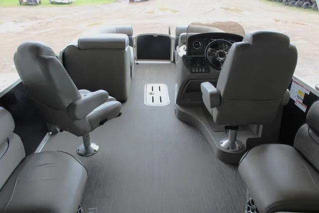 Slide: The Image of Premier 240 Alante PTX 2018 - 36