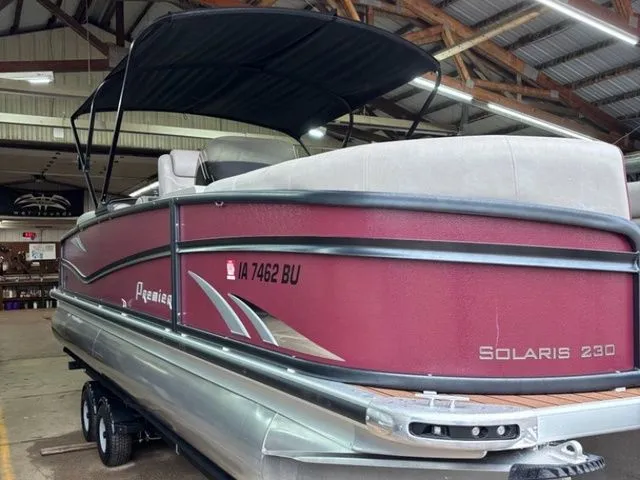 Slide: The Image of Premier 230 Solaris RF CL 2019 - 26