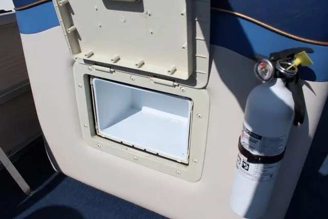 Slide: The Image of Sylvan 820 Elite 2000 - 17