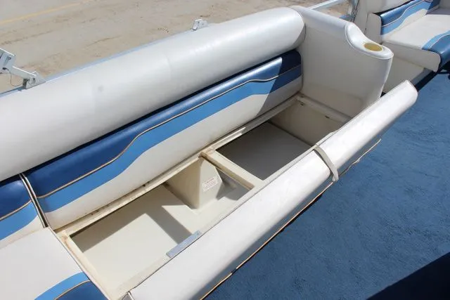 Slide: The Image of Sylvan 820 Elite 2000 - 32