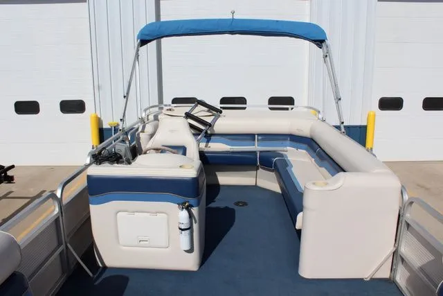 Slide: The Image of Sylvan 820 Elite 2000 - 7