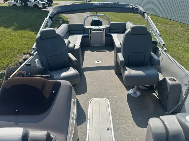 Slide: The Image of Tahoe 2585 CASCADE QUAD LOUNGER 2021 - 12