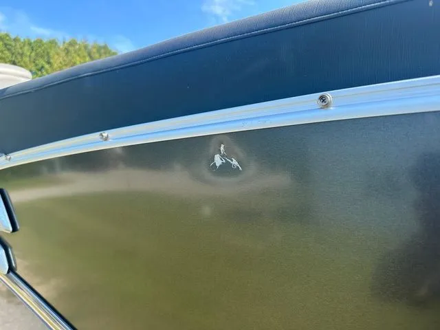 Slide: The Image of Tahoe 2585 CASCADE QUAD LOUNGER 2021 - 32