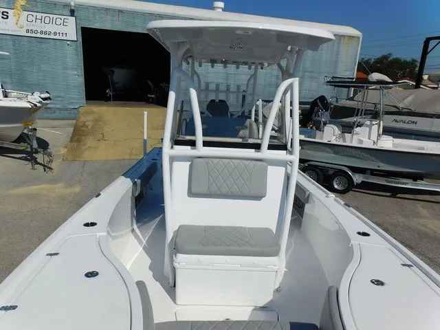 Slide: The Image of Blazer Bay 2700 Hybrid 2026 - 20