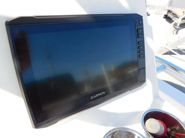 Slide: The Image of NauticStar 195 Bay 2021 - 11