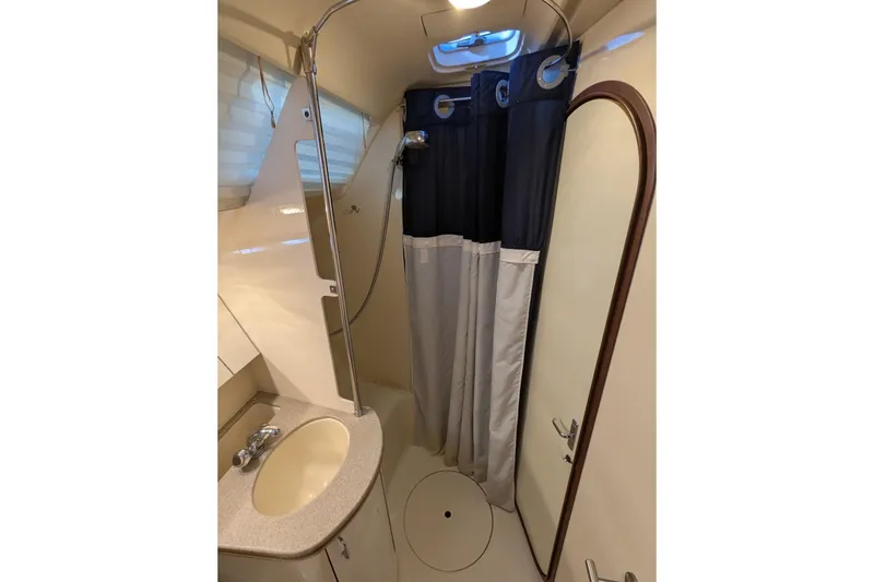 Slide: The Image of Separate Shower Stall - 10