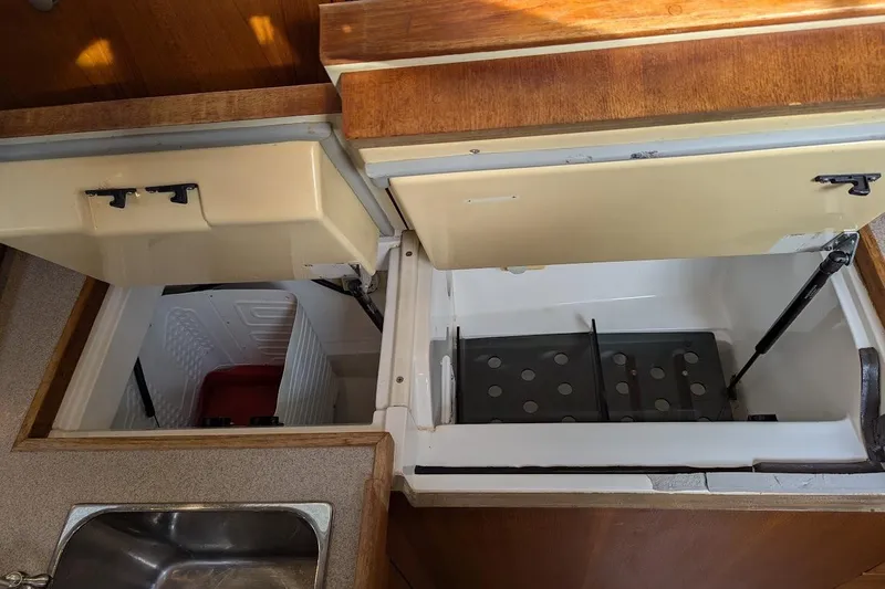 Slide: The Image of Galley Refrigeration - 21