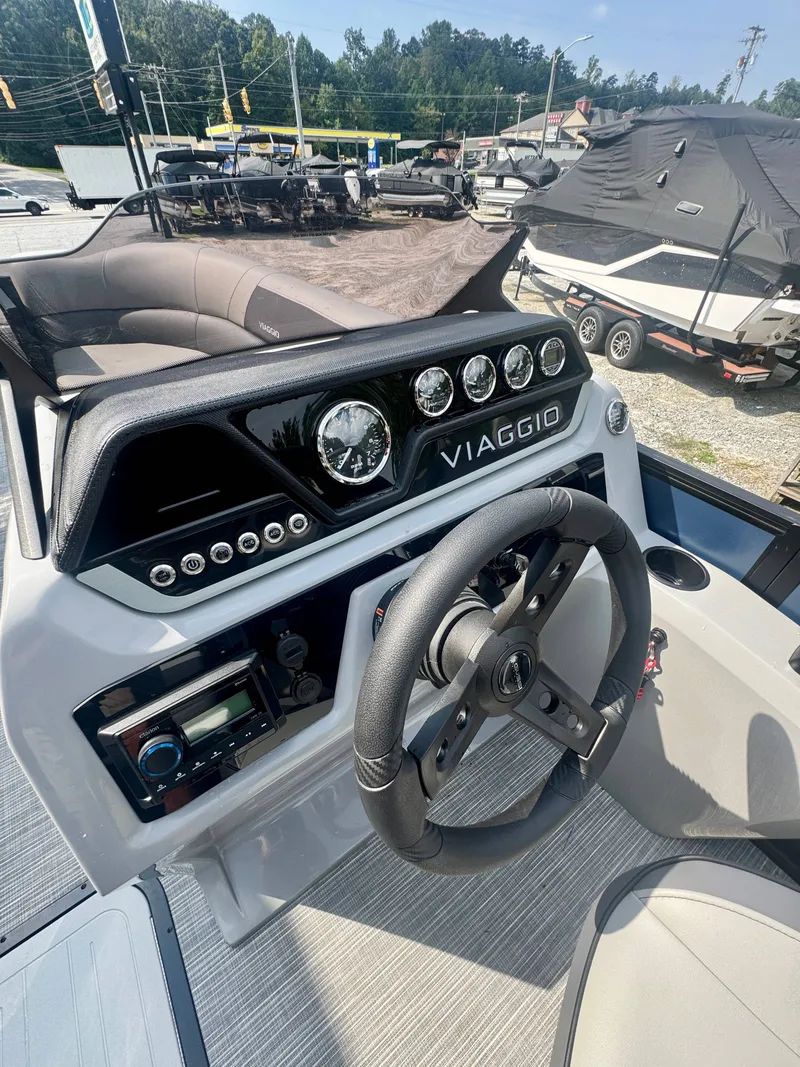 Slide: The Image of Viaggio V20C 2025 - 10