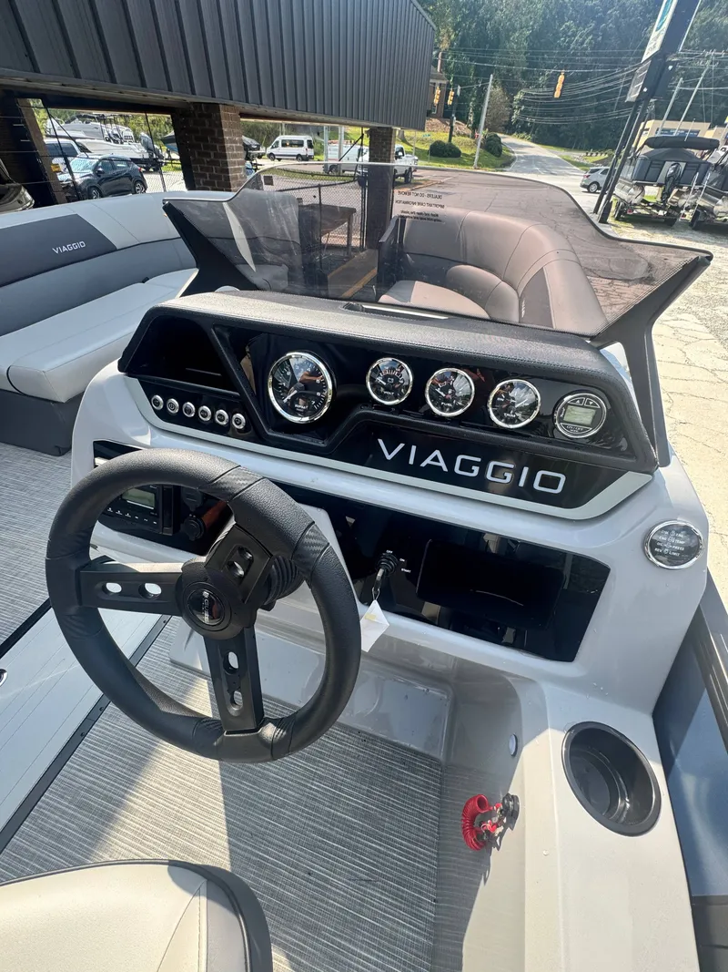 Slide: The Image of Viaggio V20C 2025 - 11