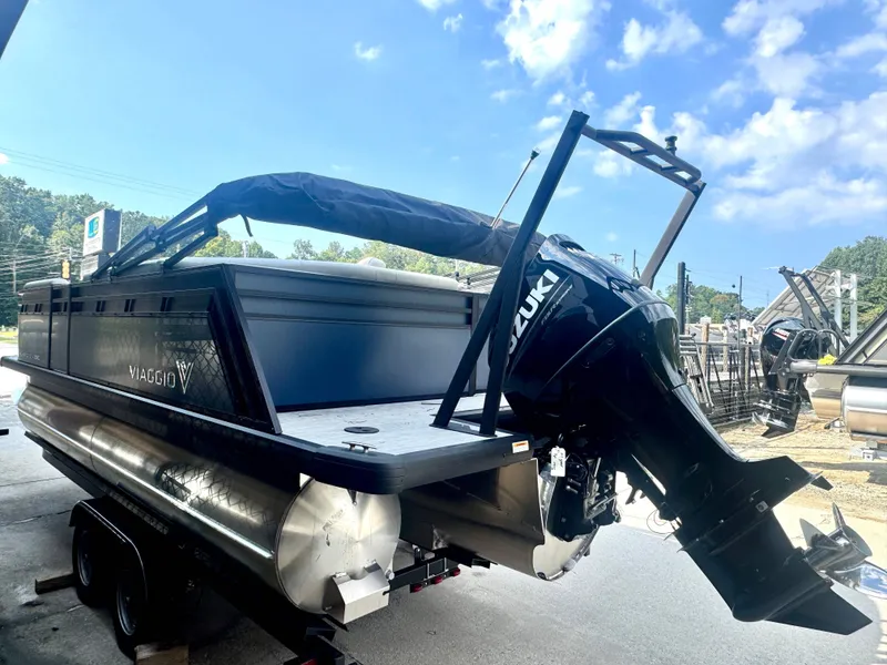 Slide: The Image of Viaggio V20C 2025 - 16