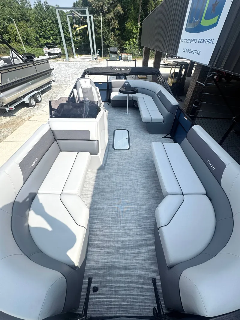 Slide: The Image of Viaggio V20C 2025 - 5