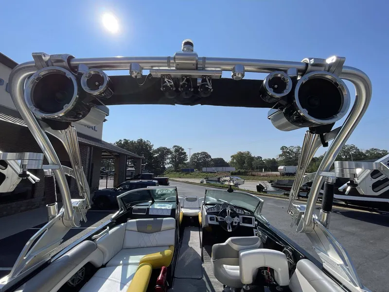 Slide: The Image of MasterCraft X25 2014 - 15